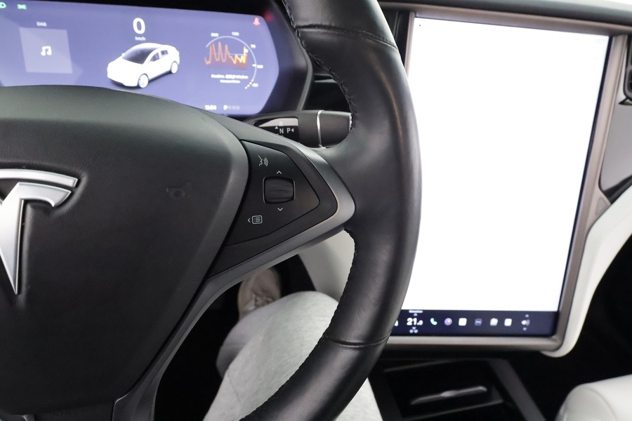 Tesla Model X vaihtoauto