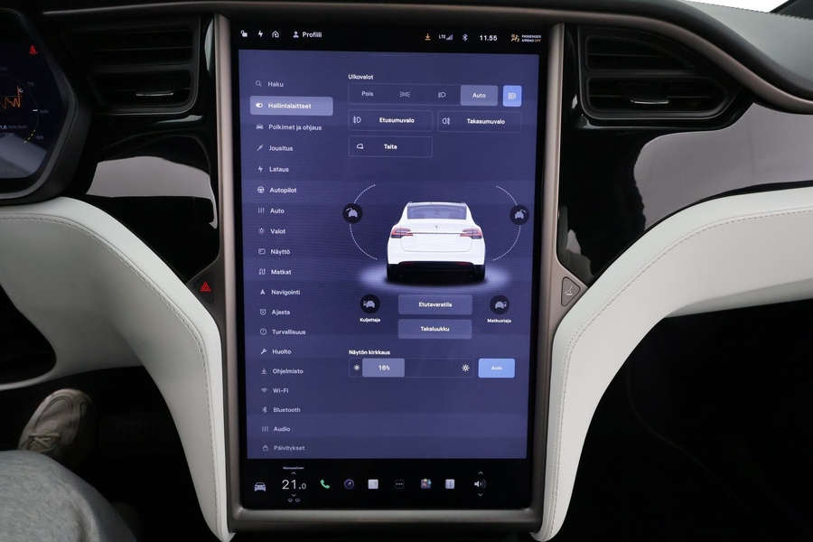 Tesla Model X vaihtoauto