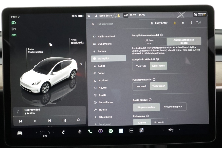 Tesla Model Y vaihtoauto