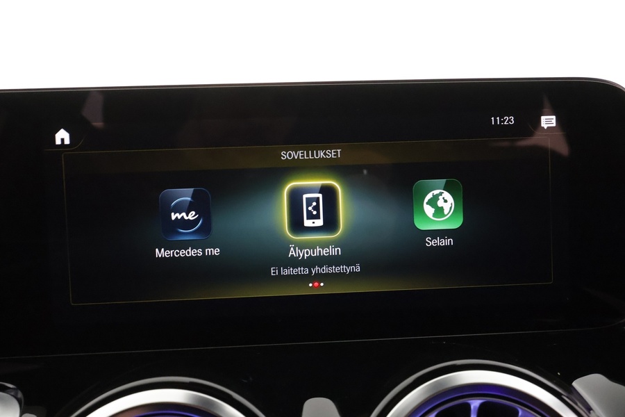 Mercedes-Benz EQB vaihtoauto