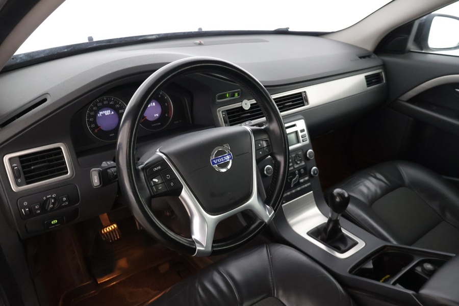 Volvo V70 vaihtoauto