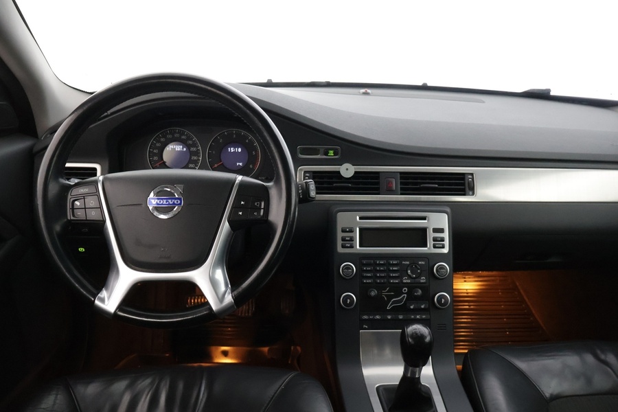 Volvo V70 vaihtoauto