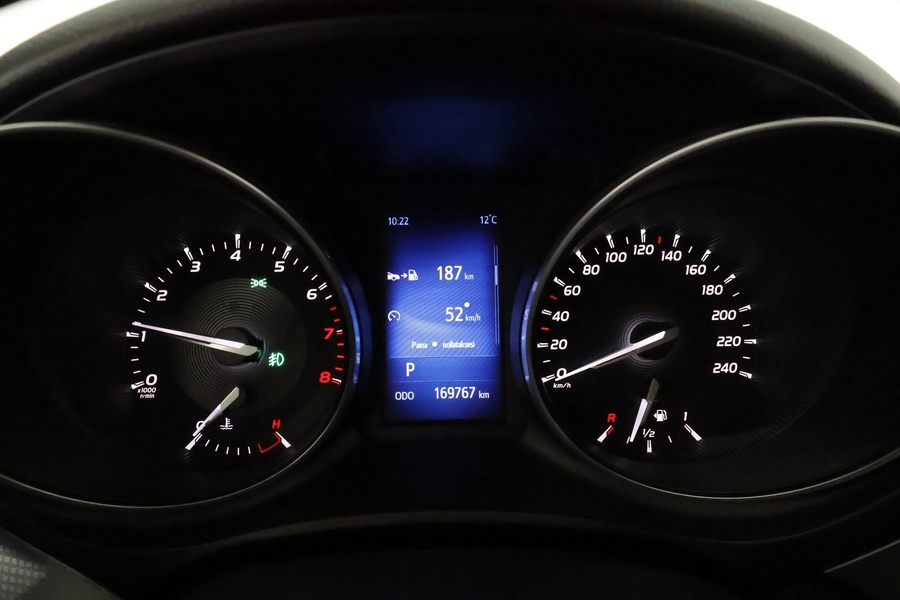 Toyota Avensis vaihtoauto