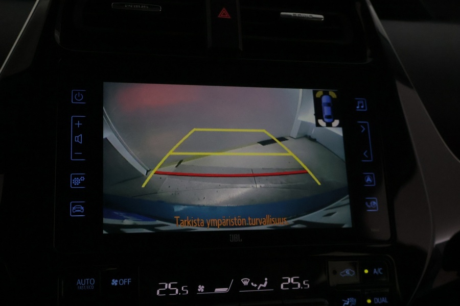 Toyota Prius Plug-in vaihtoauto