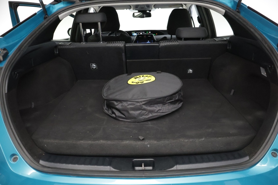 Toyota Prius Plug-in vaihtoauto