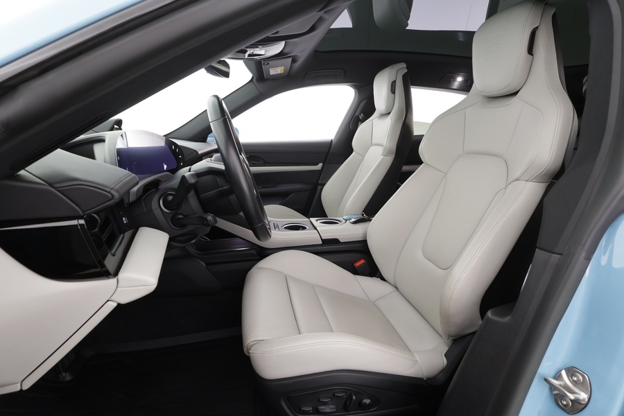 Porsche Taycan vaihtoauto