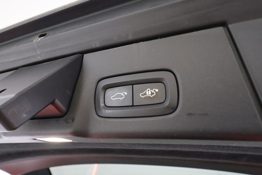 Volvo V90 Cross Country vaihtoauto