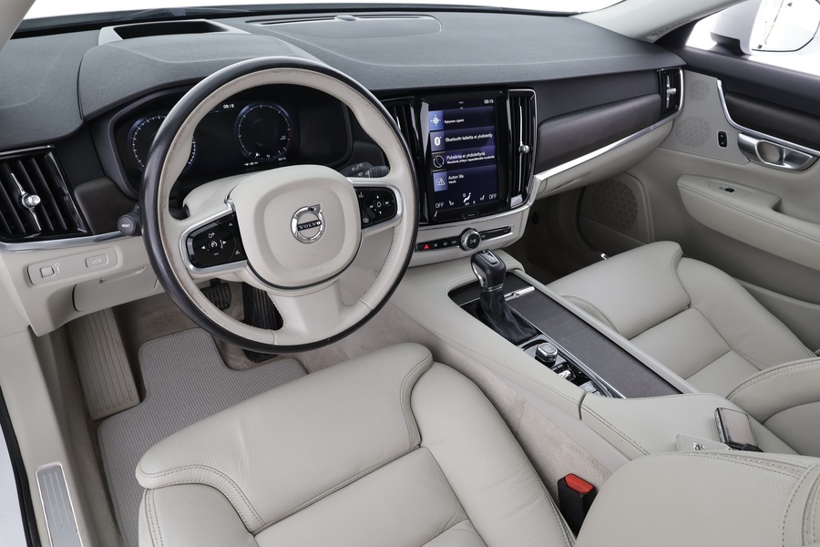 Volvo V90 Cross Country vaihtoauto