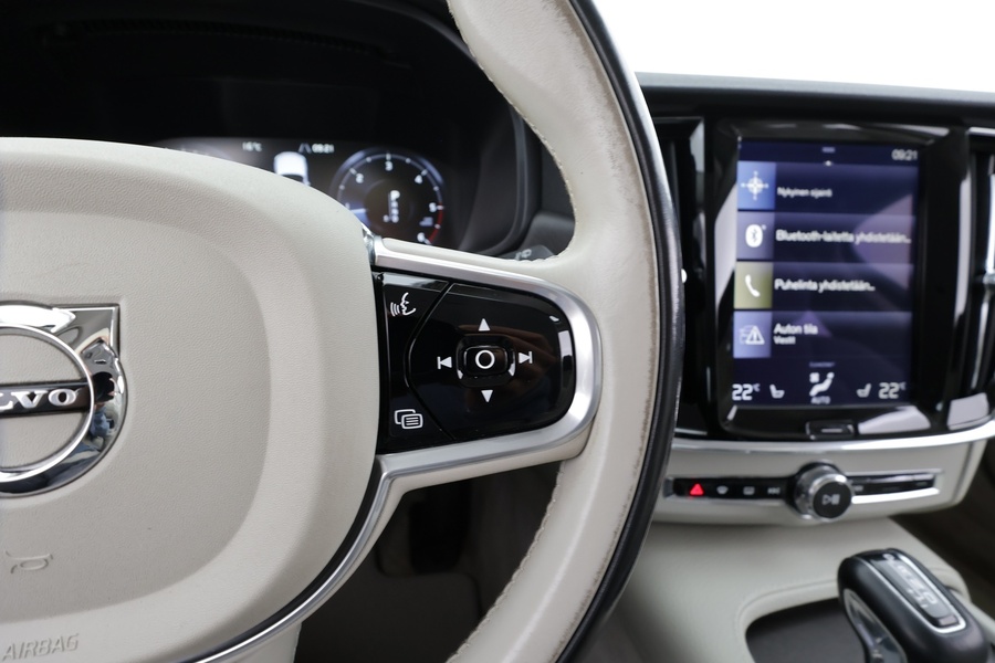 Volvo V90 Cross Country vaihtoauto