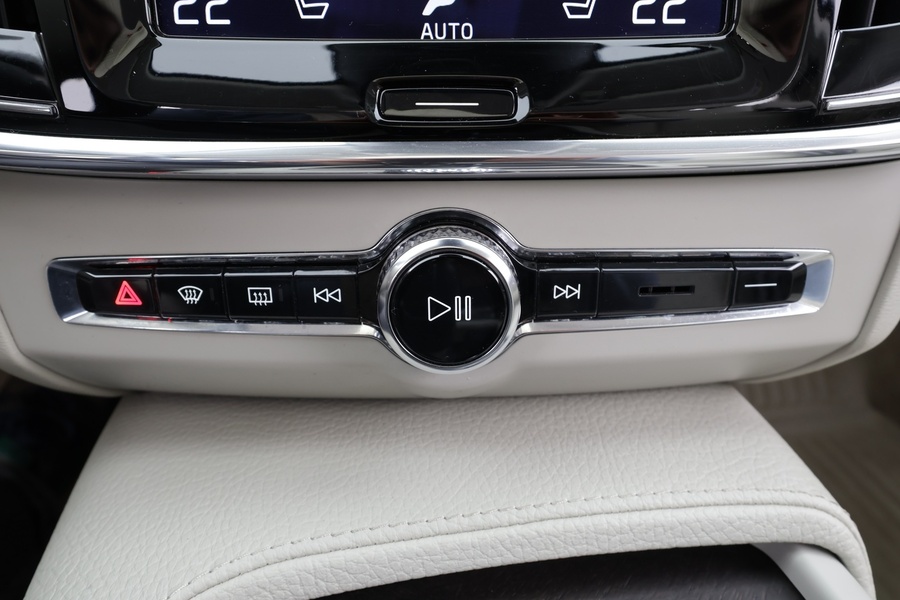 Volvo V90 Cross Country vaihtoauto