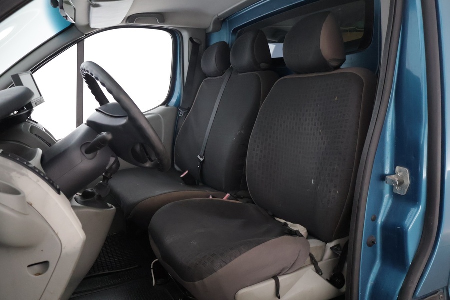 Opel Vivaro vaihtoauto