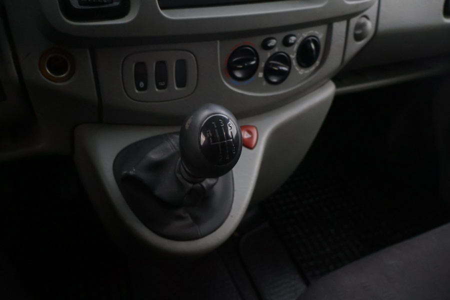 Opel Vivaro vaihtoauto