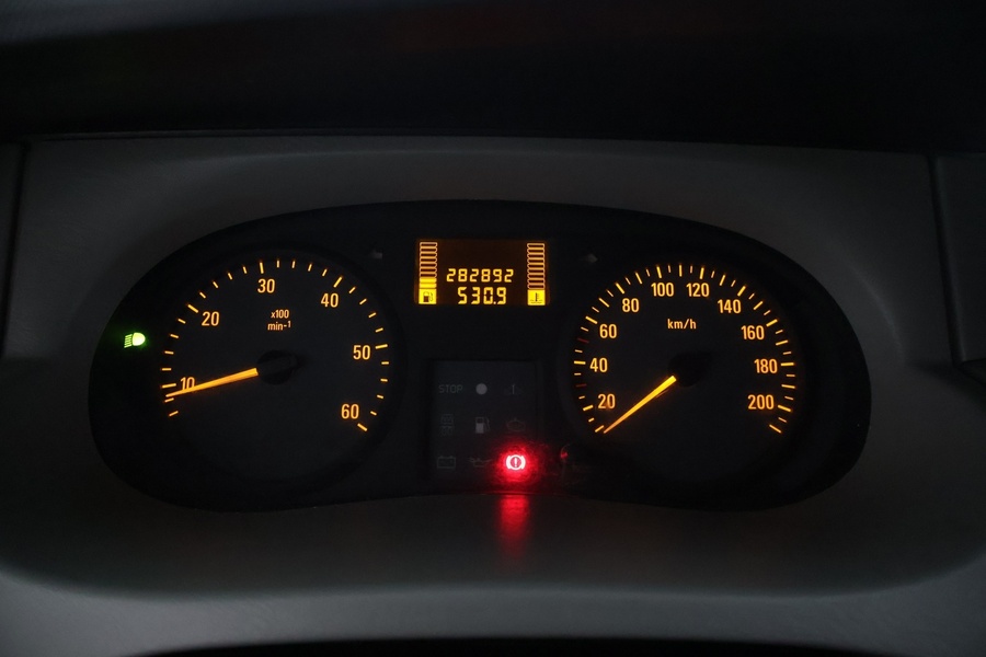 Opel Vivaro vaihtoauto