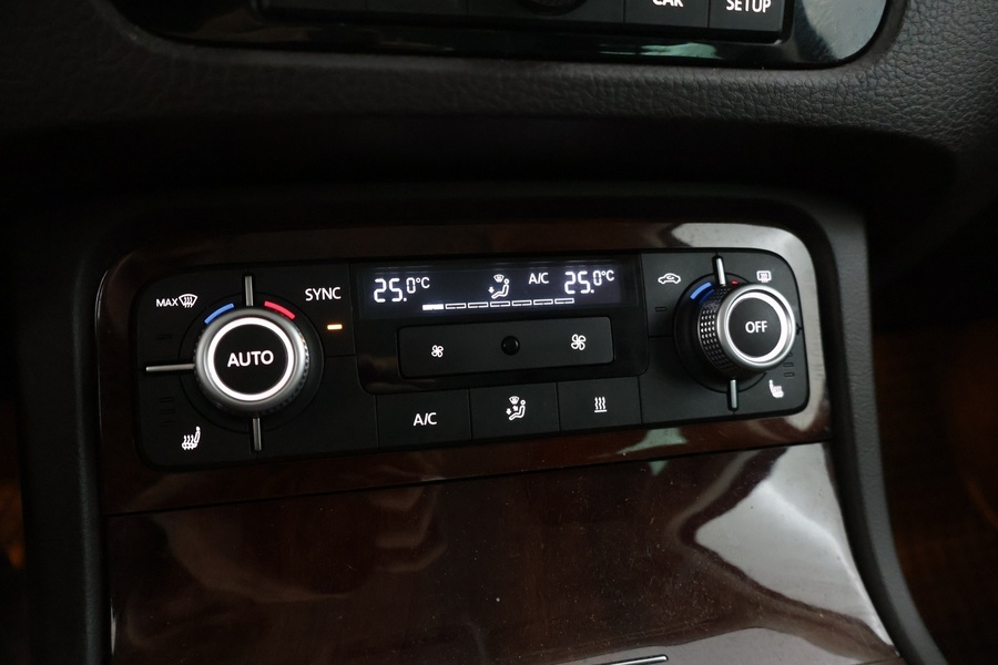 Volkswagen Touareg vaihtoauto