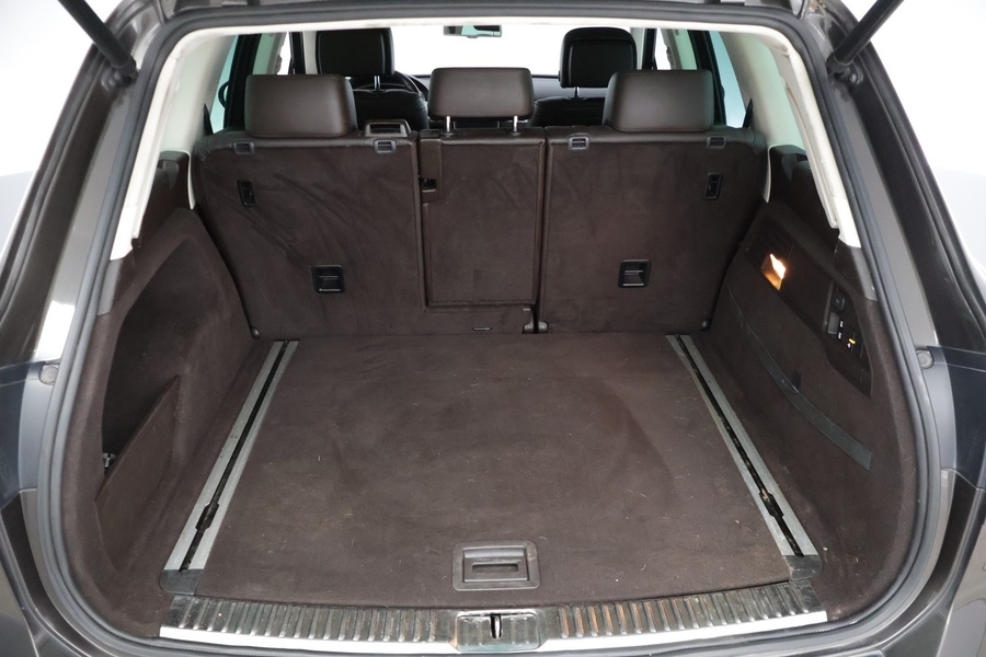 Volkswagen Touareg vaihtoauto