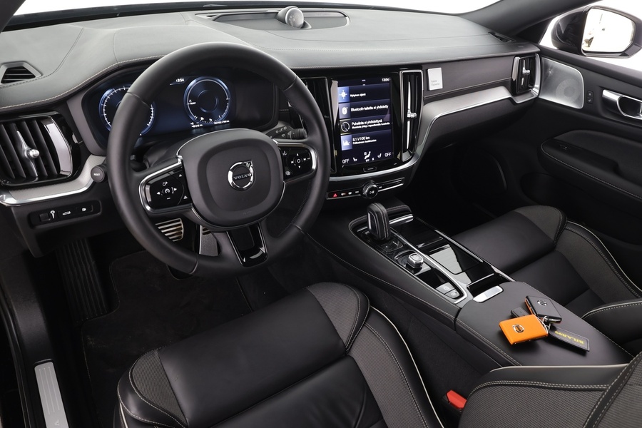 Volvo V60 vaihtoauto