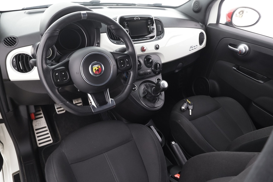 Fiat-Abarth 500 vaihtoauto