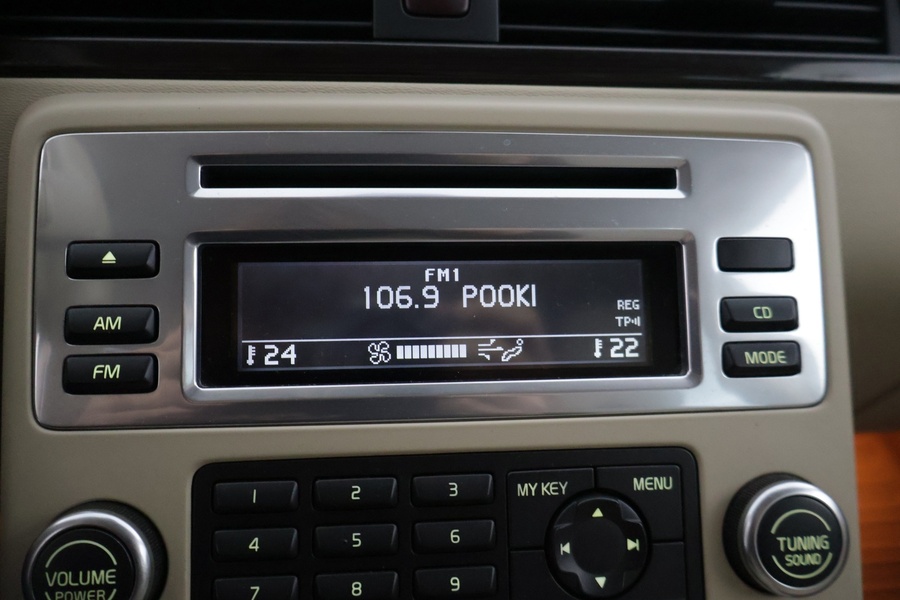 Volvo V70 vaihtoauto