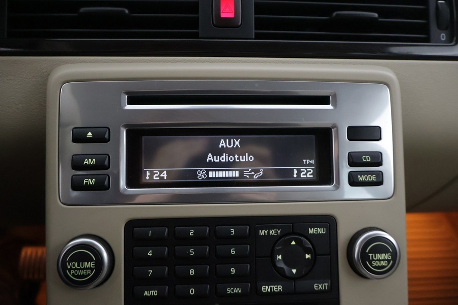 Volvo V70 vaihtoauto