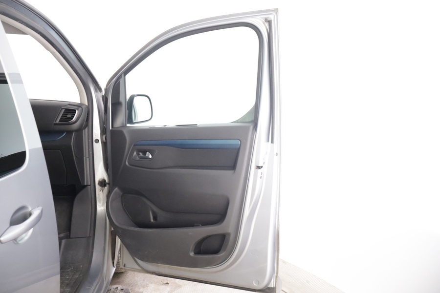 Peugeot Traveller vaihtoauto