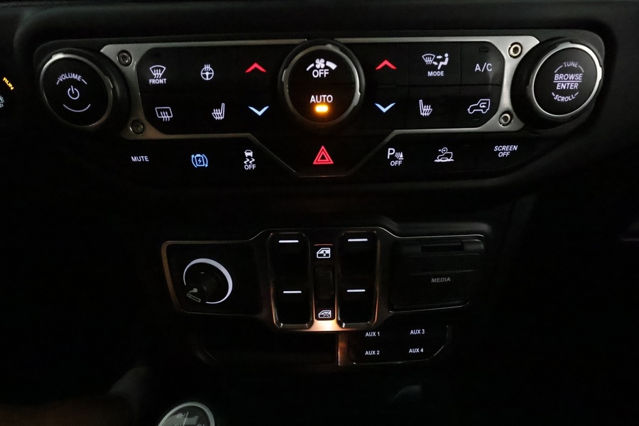 Jeep Wrangler vaihtoauto