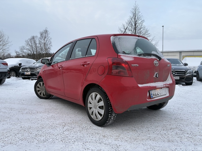 Toyota Yaris vaihtoauto