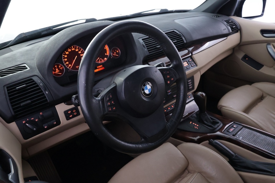 BMW X5 vaihtoauto