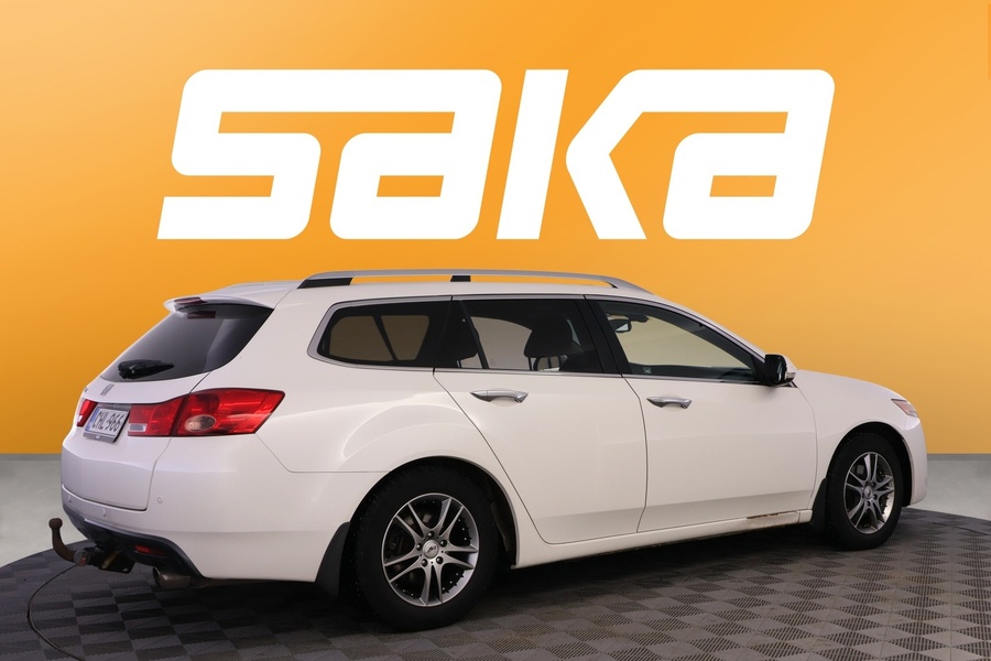 Honda Accord vaihtoauto