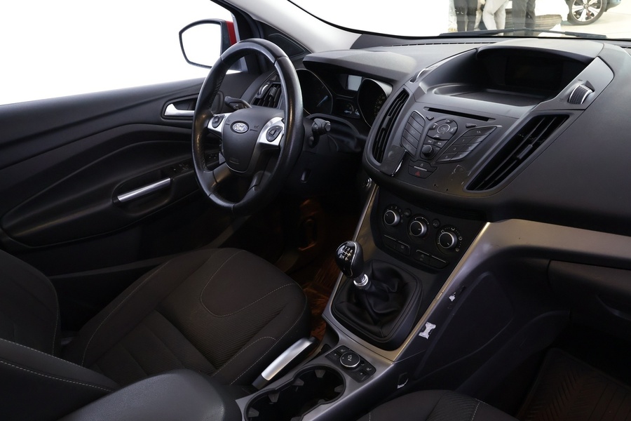 Ford Kuga vaihtoauto