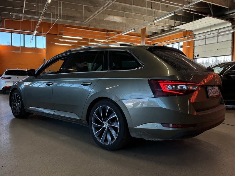 Skoda Superb vaihtoauto