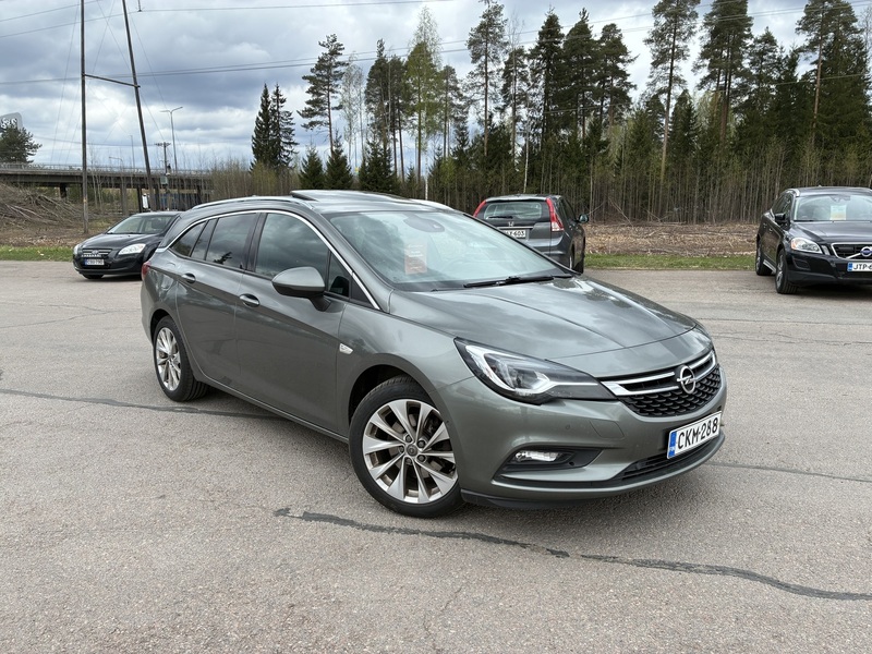 Opel Astra vaihtoauto