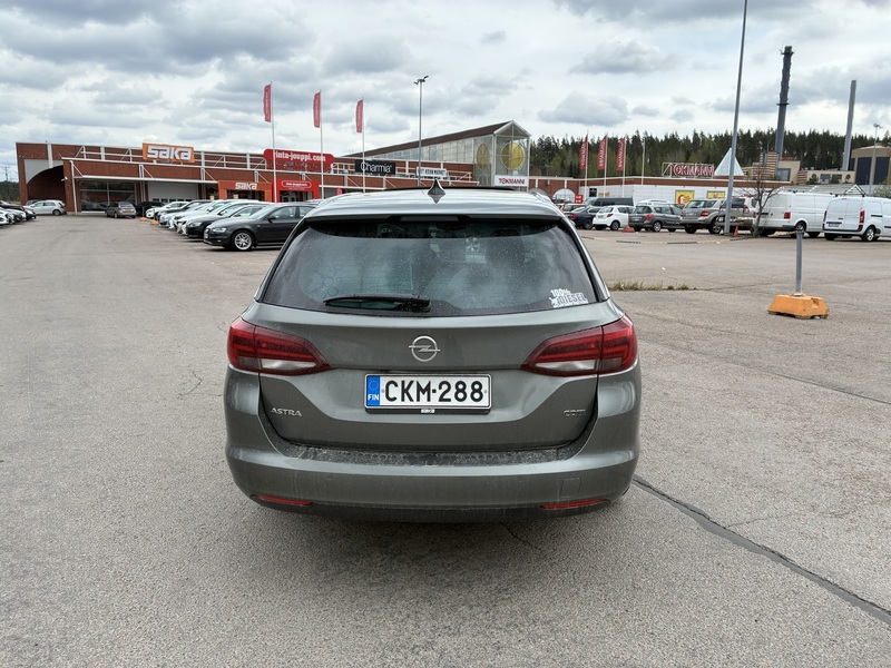 Opel Astra vaihtoauto