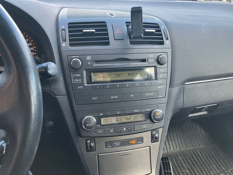 Toyota Avensis vaihtoauto