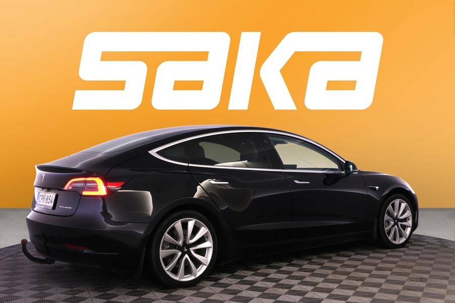 Tesla Model 3 vaihtoauto