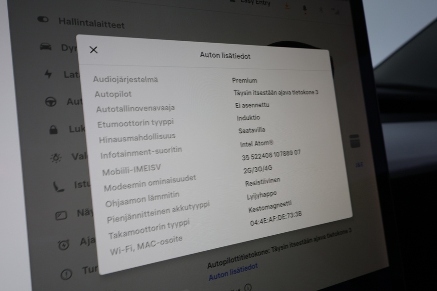 Tesla Model 3 vaihtoauto