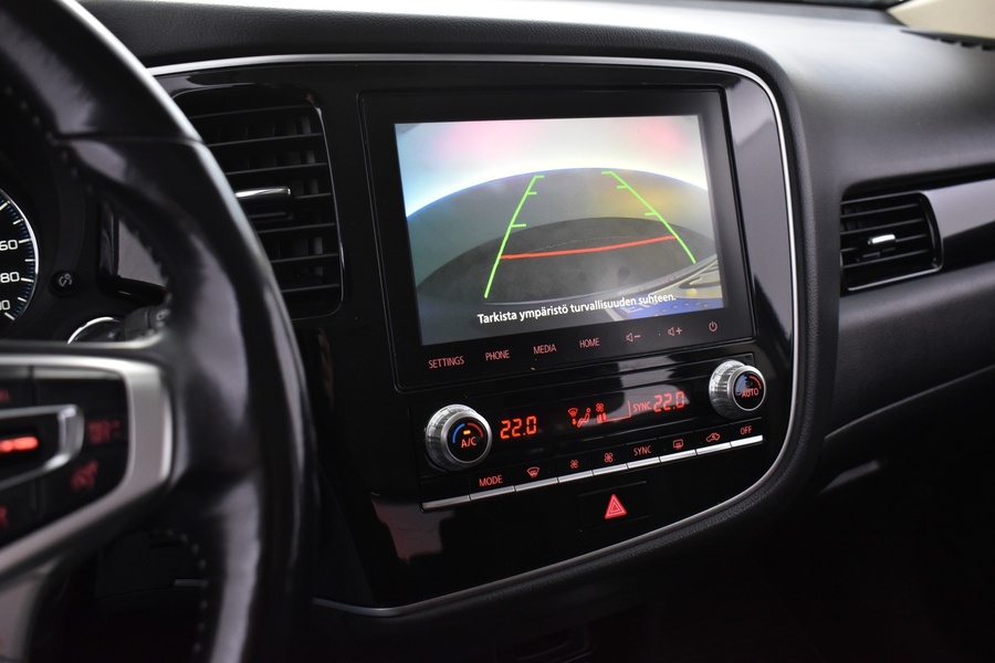 Mitsubishi Outlander PHEV vaihtoauto