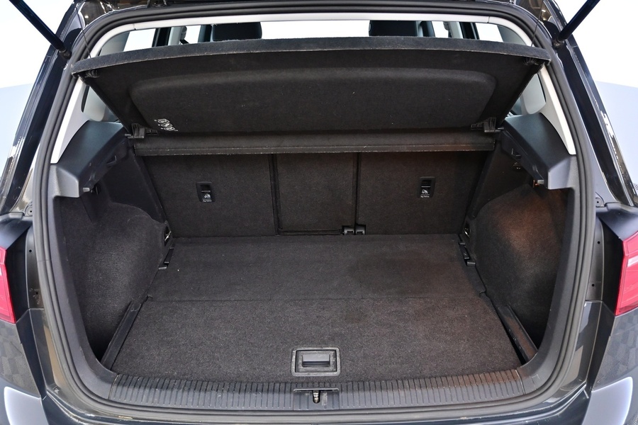 Volkswagen Golf Sportsvan vaihtoauto