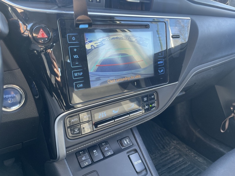 Toyota Auris vaihtoauto