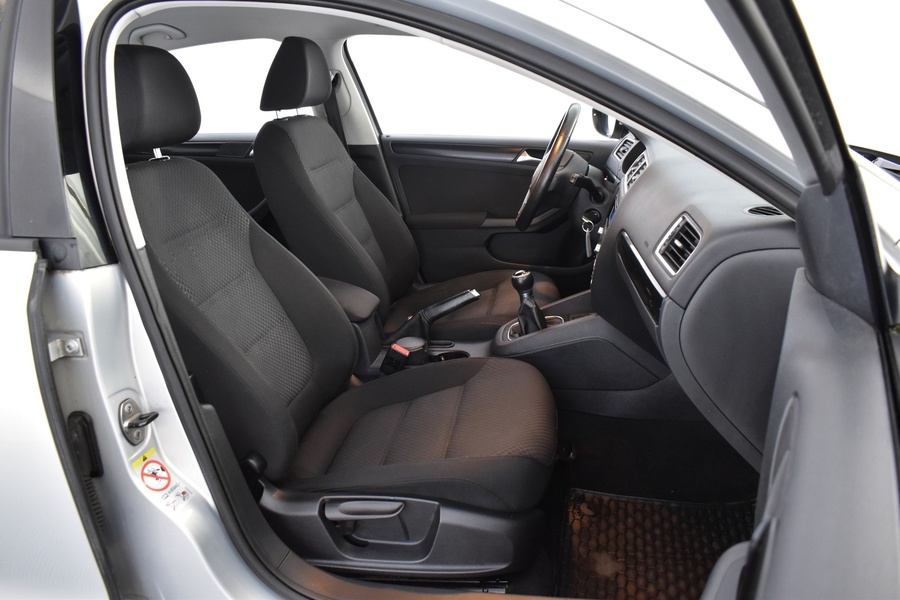 Volkswagen Jetta vaihtoauto