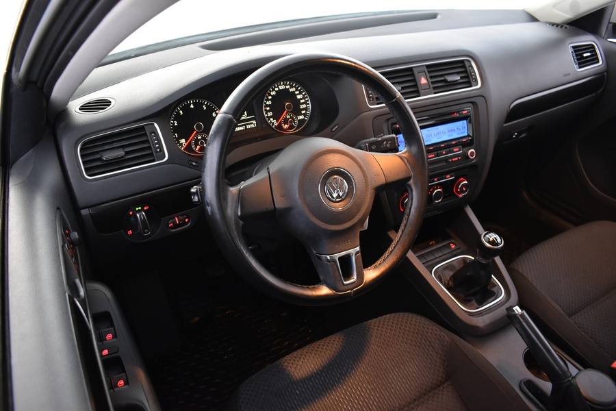 Volkswagen Jetta vaihtoauto