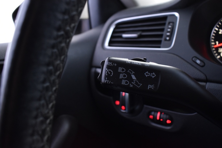 Volkswagen Jetta vaihtoauto