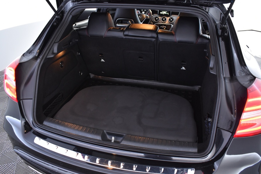 Mercedes-Benz GLA vaihtoauto