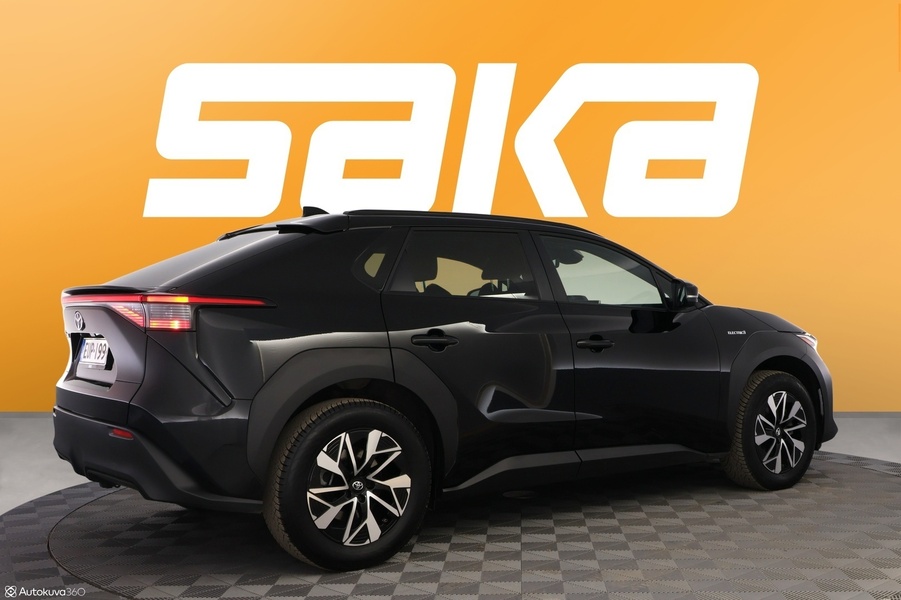 Toyota bZ4X vaihtoauto