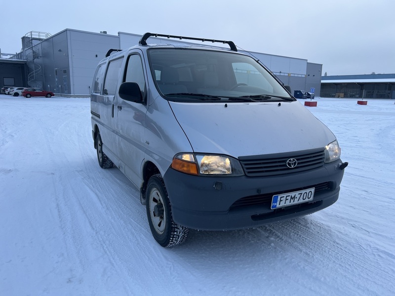 Toyota Hiace vaihtoauto