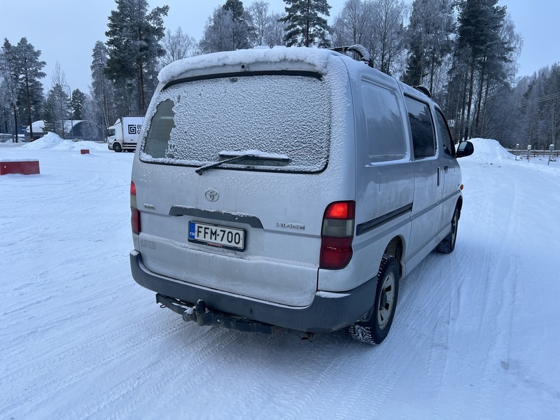 Toyota Hiace vaihtoauto