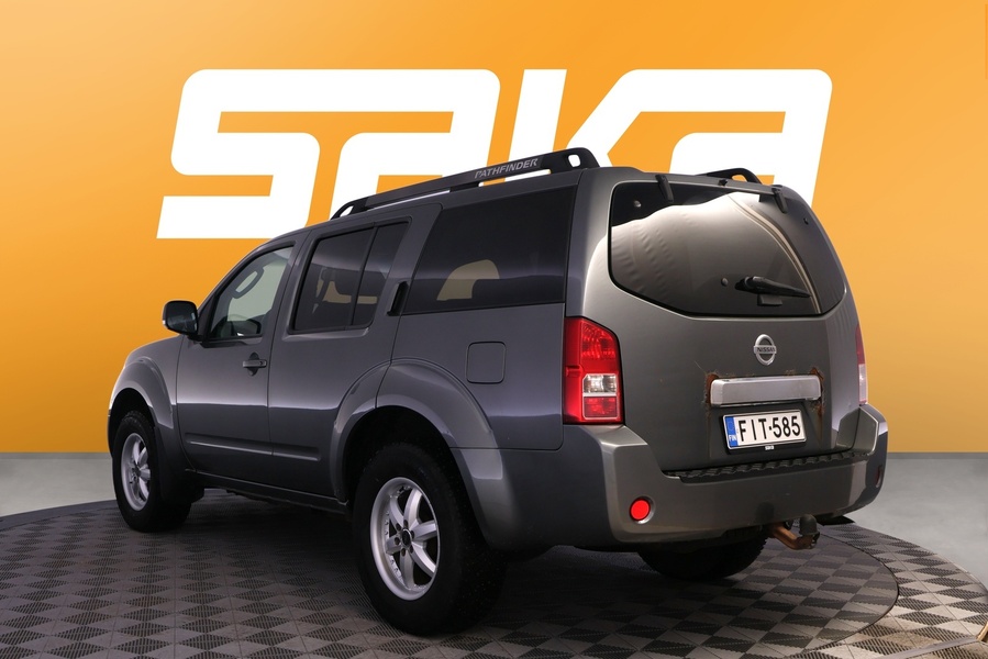 Nissan Pathfinder vaihtoauto