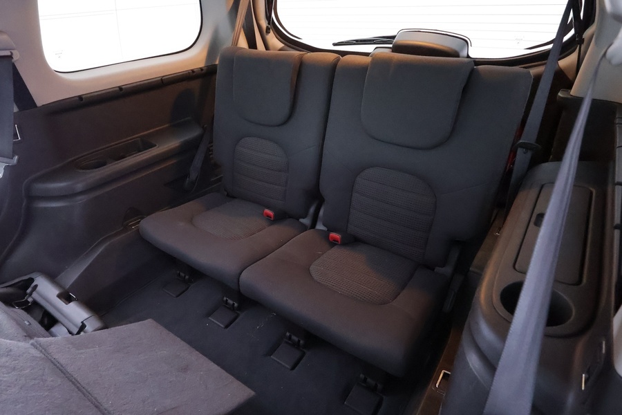 Nissan Pathfinder vaihtoauto