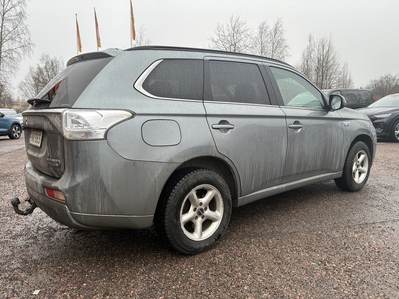 Mitsubishi Outlander vaihtoauto