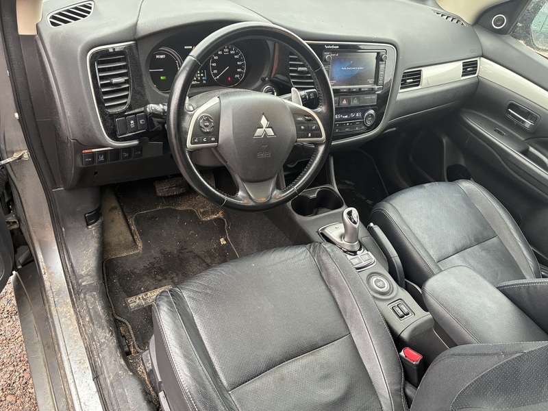 Mitsubishi Outlander vaihtoauto