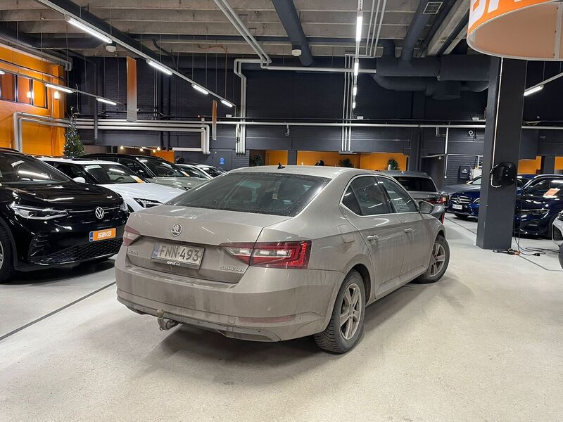 Skoda Superb vaihtoauto